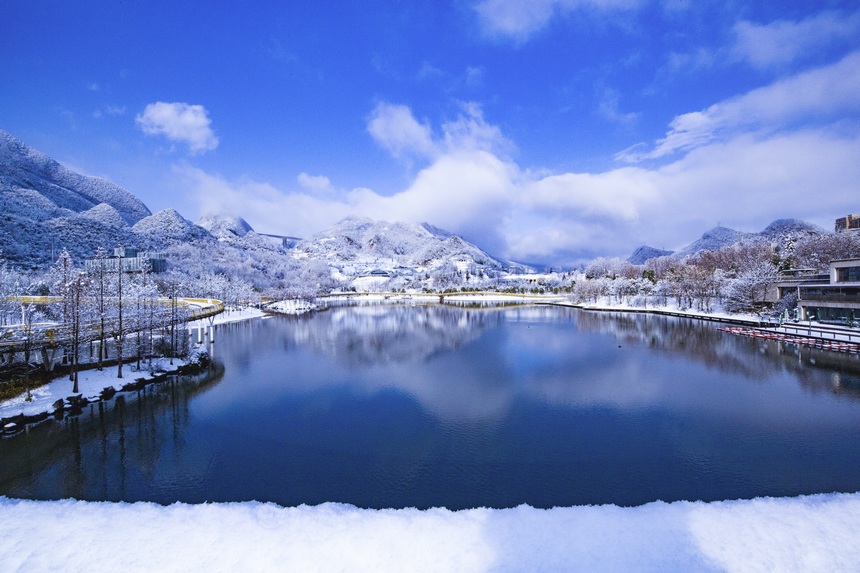 2022年12月28日，六盤水明湖國家濕地公園雪后初霽。趙樺攝