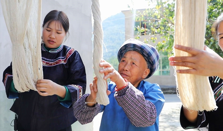 布依族土布制作技藝：把時光織進(jìn)經(jīng)緯 把傳承融入生活