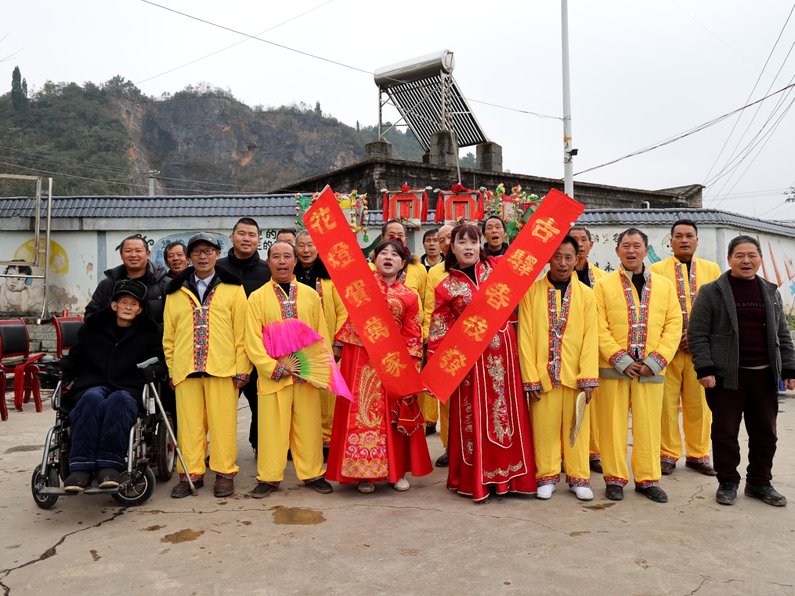 “太平花燈”鬧元宵。